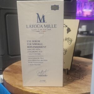 Eye Serum for Wrinkle Replenishment - White